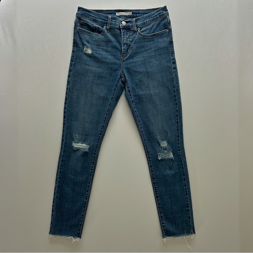 Levi’s 311 Medium Wash High-Rise Distressed Skinny Jeans Size 27  fall/winter